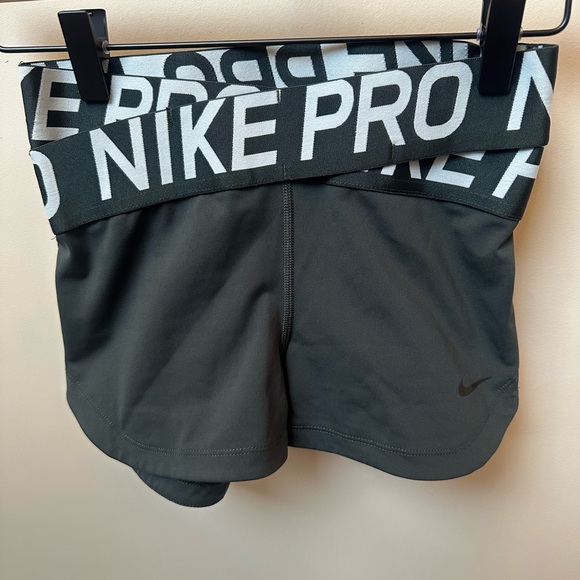 Nike Compression Short - Picture 1 of 4
